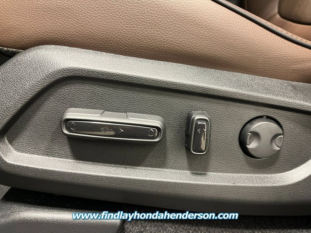 New 2026 Honda Pilot Elite image 14