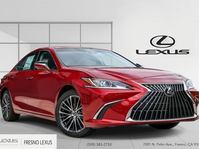 New 2025 Lexus ES 300h w/ Premium Package