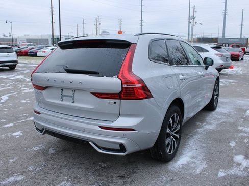 Used 2025 Volvo XC60 B5 Plus image 42