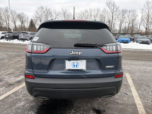 Used 2021 Jeep Cherokee Latitude Lux w/ Comfort/Convenience Group image 4