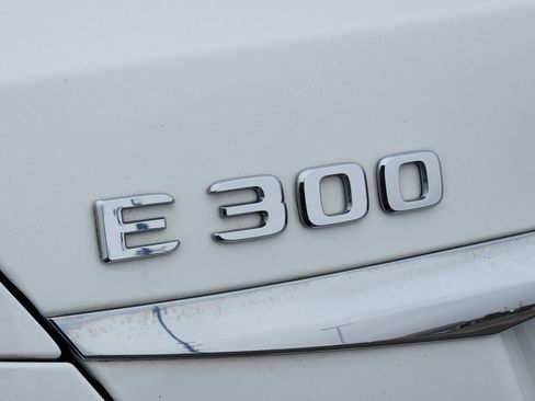 Used 2017 Mercedes-Benz E 300 E 300 image 13