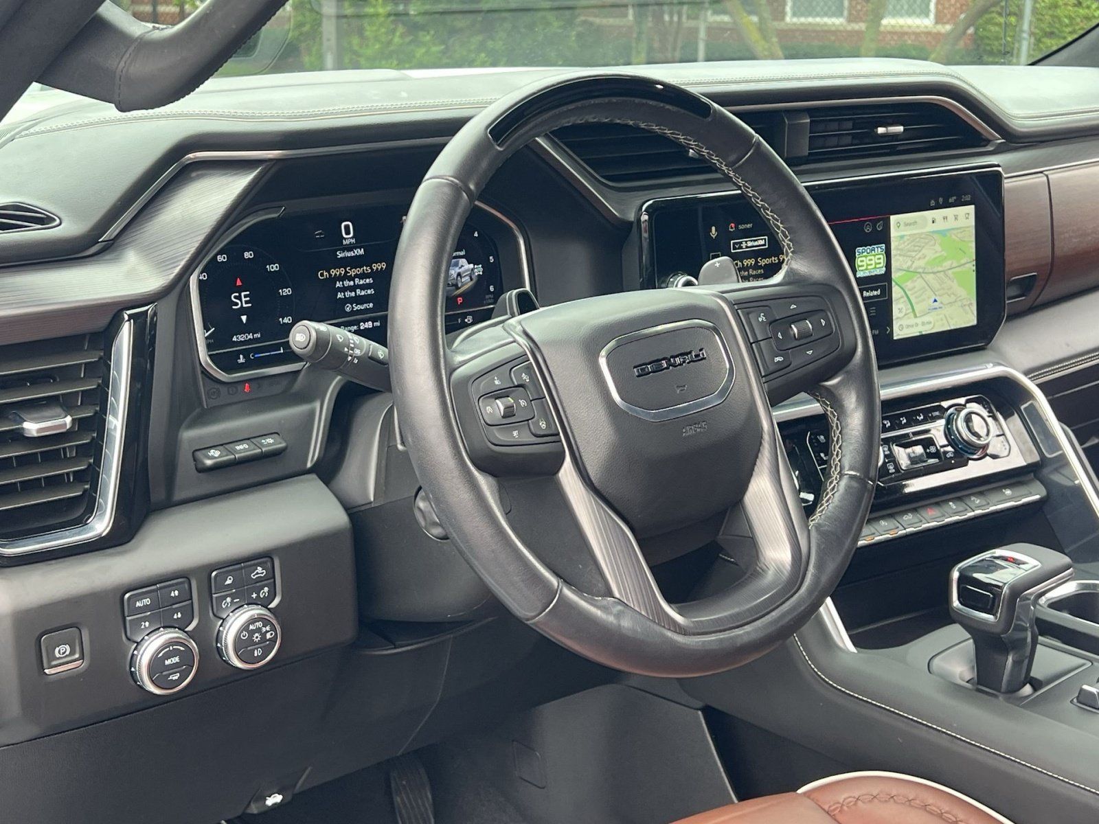 Used 2024 GMC Sierra 1500 Denali Ultimate AWD/4WD image 15