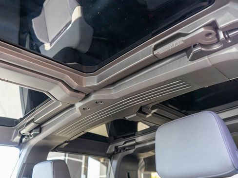 New 2026 GMC Hummer EV SUV image 12