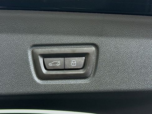 Used 2024 BMW i4 eDrive35 w/ Convenience Package image 31