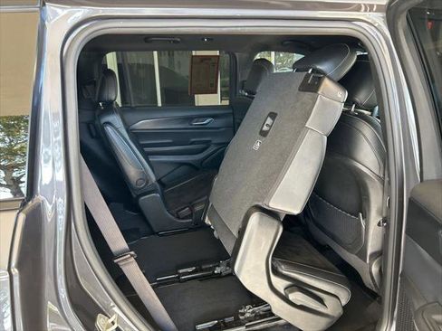 Certified 2023 Jeep Grand Cherokee L Laredo image 27