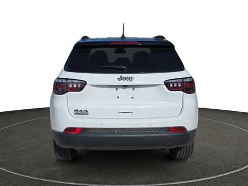 Used 2026 Jeep Compass Limited AWD/4WD image 5