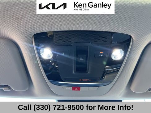 Certified 2025 Kia Sportage EX w/ Premium Package image 41