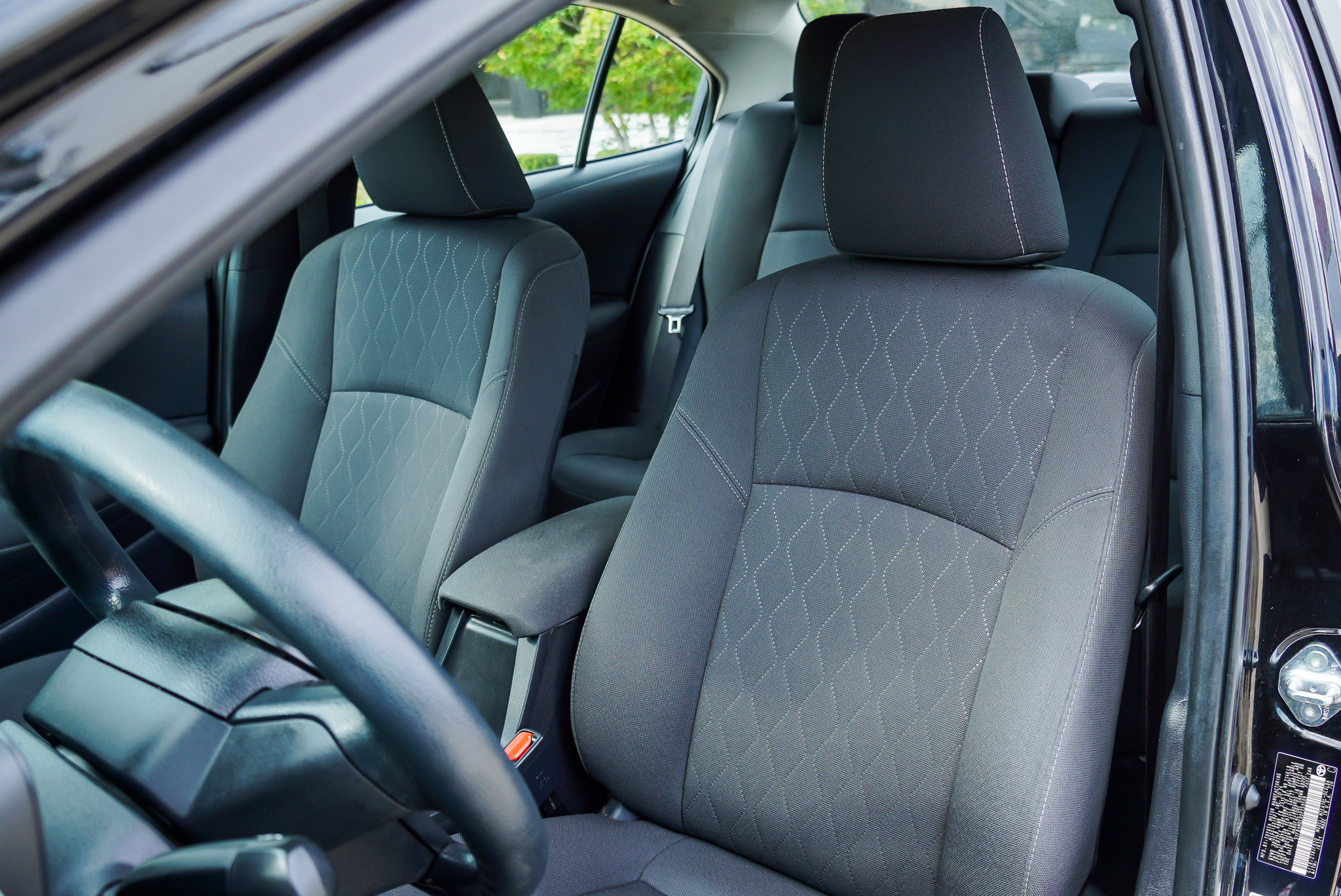 Used 2025 Toyota Corolla LE FWD image 16