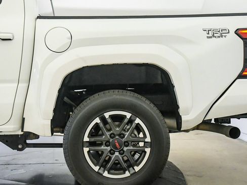 Used 2024 Toyota Tacoma TRD Sport RWD image 11