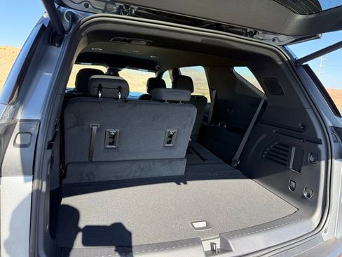 New 2026 Chevrolet Traverse LT image 19