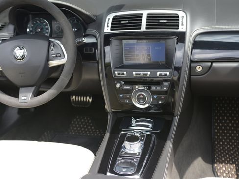 Used 2015 Jaguar XKR R RWD image 20