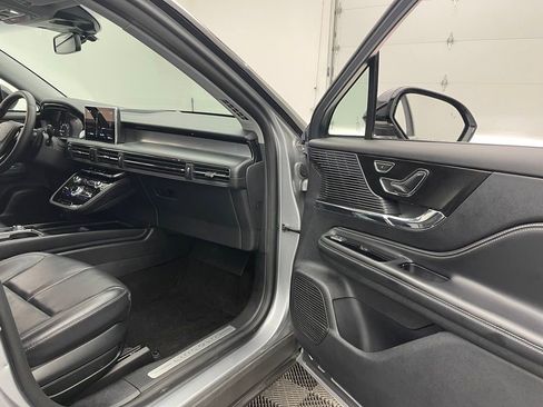Used 2022 Lincoln Corsair AWD w/ Equipment Group 101A image 31