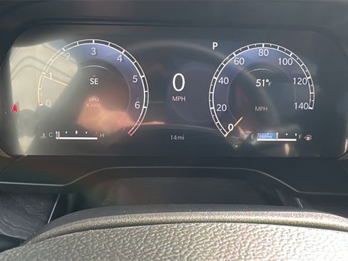 New 2025 Jeep Grand Cherokee Limited w/ Black Appearance Package image 19