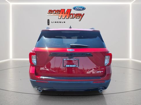 Used 2023 Ford Explorer ST-Line AWD/4WD image 5