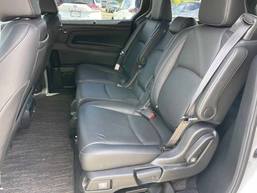 Used 2024 Honda Odyssey Touring image 7