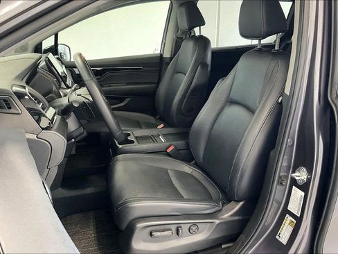 Used 2024 Honda Odyssey Touring image 7