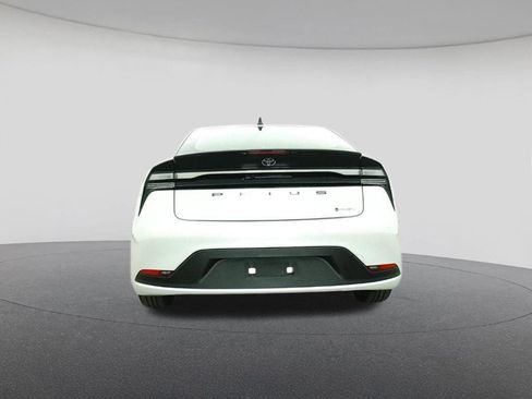 New 2026 Toyota Prius SE image 23