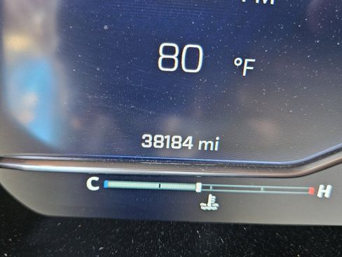 Used 2023 Chevrolet Silverado 1500 ZR2 w/ Technology Package image 37