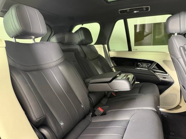 Used 2023 Land Rover Range Rover SE AWD/4WD image 29
