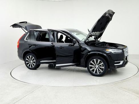 New 2025 Volvo XC90 B6 Plus w/ Protection Package Premier image 10