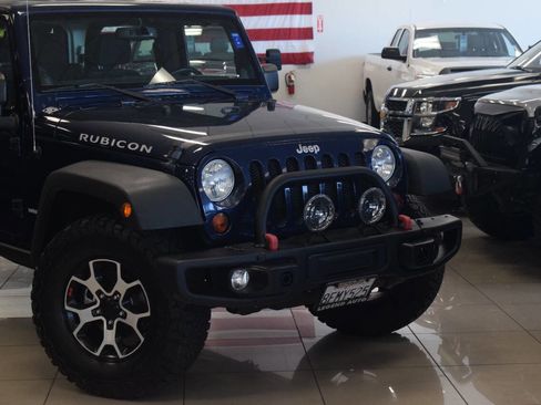 Used 2013 Jeep Wrangler Rubicon w/ PWR Convenience Group AWD/4WD image 4