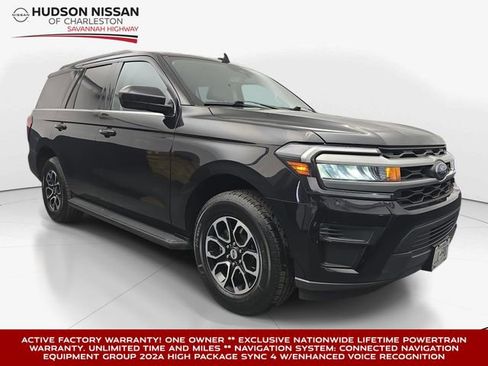 Used 2024 Ford Expedition XLT image 1