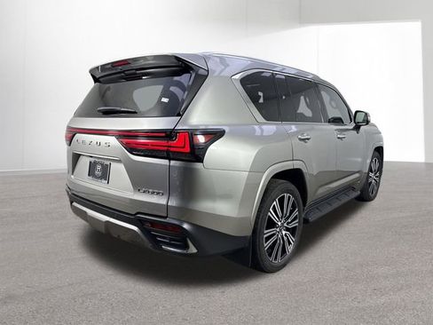 Used 2024 Lexus LX 600 4WD w/ Luxury Package image 37