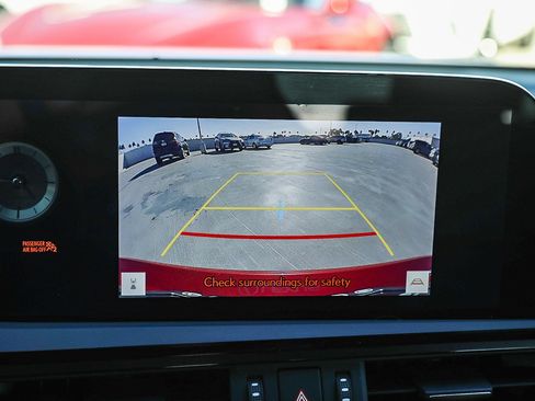 Used 2024 Lexus ES 300h w/ Premium Package FWD image 23