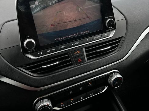 Used 2020 Nissan Altima 2.5 S FWD image 19