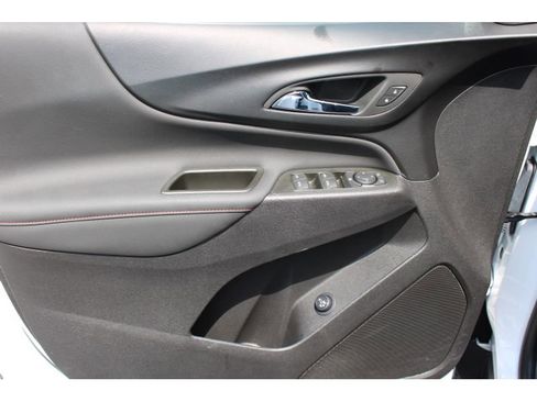 Used 2024 Chevrolet Equinox RS image 10