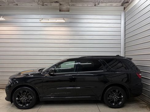 Used 2022 Dodge Durango R/T w/ Hemi Orange Plus Package AWD/4WD image 10