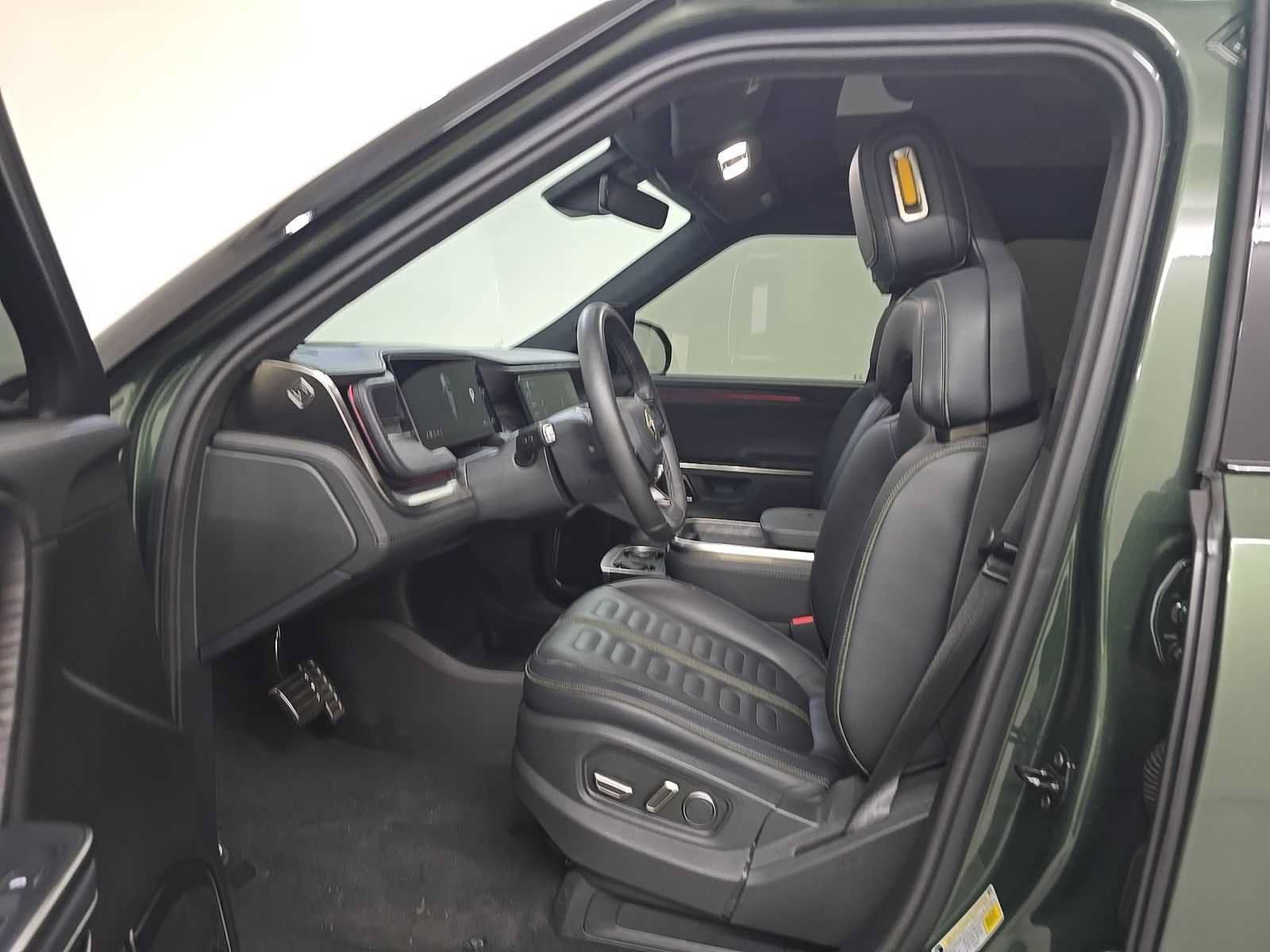Used 2024 Rivian R1S Adventure Quad AWD/4WD image 9
