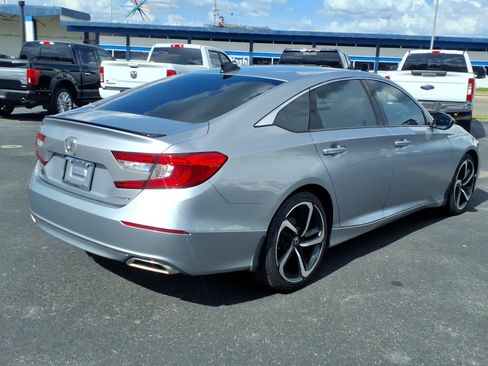 Used 2021 Honda Accord Sport image 5