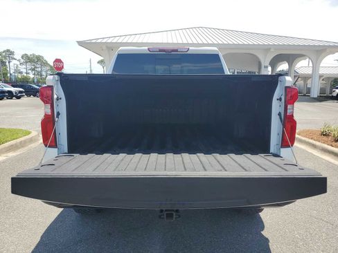 Used 2022 Chevrolet Silverado 1500 ZR2 w/ Technology Package AWD/4WD image 5