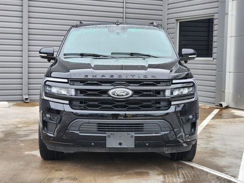 Used 2023 Ford Expedition Limited RWD image 2