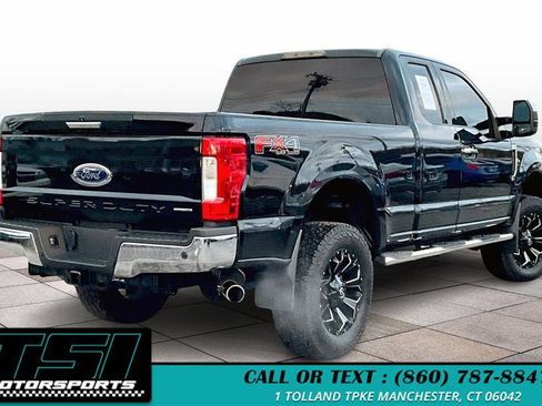 Used 2017 Ford F250 XLT w/ XLT Premium Package image 2
