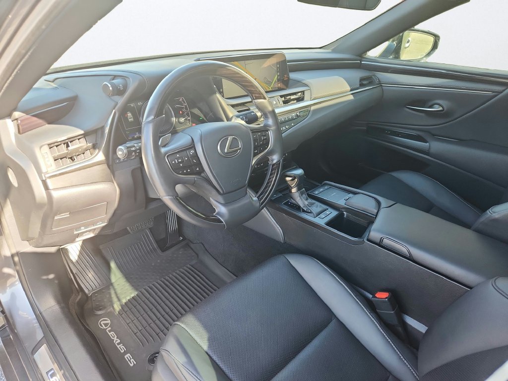 Used 2021 Lexus ES 300h w/ Premium Package FWD image 9