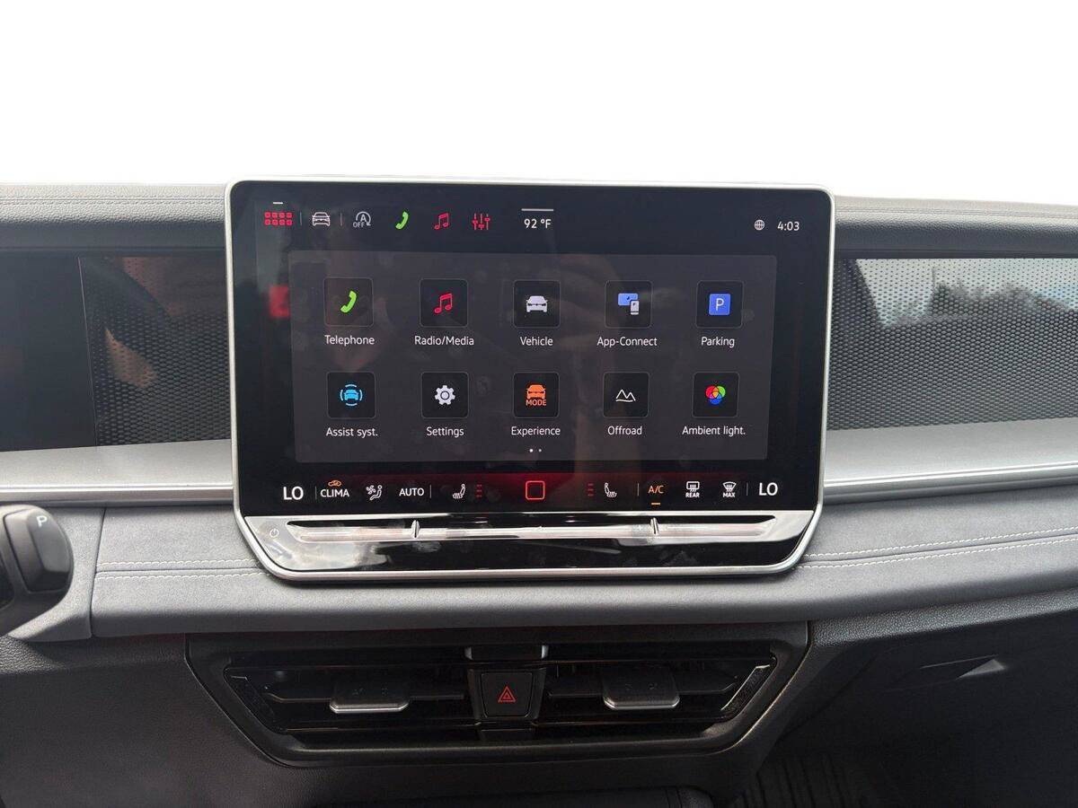 Used 2026 Volkswagen Tiguan SE R-Line AWD/4WD image 18