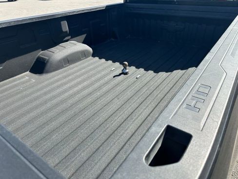 Used 2025 Chevrolet Silverado 2500 High Country w/ Technology Package image 13