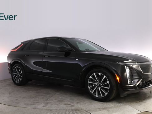 Used 2024 Cadillac Lyriq Sport AWD/4WD image 14