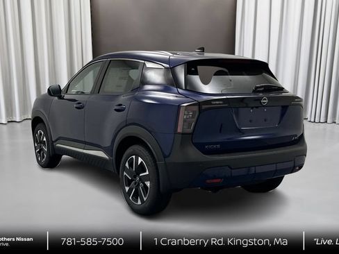 New 2026 Nissan Kicks SV w/ SV Premium Package AWD/4WD image 7