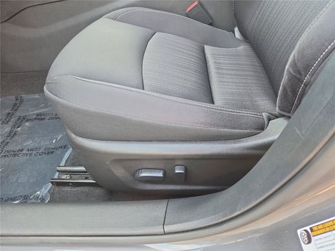 Used 2024 Nissan Altima 2.5 SV FWD image 19