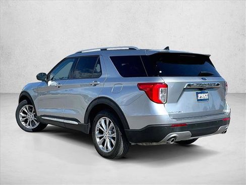 Used 2024 Ford Explorer Limited image 13