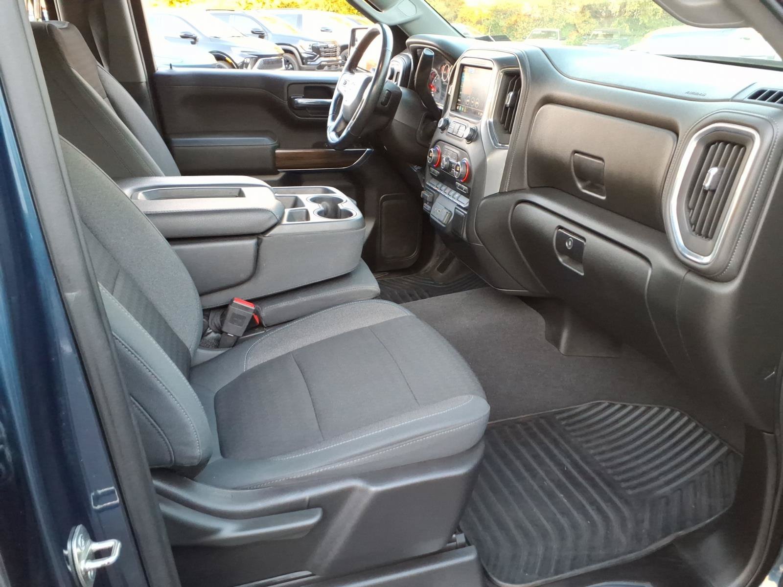 Used 2019 Chevrolet Silverado 1500 LT w/ All-Star Edition AWD/4WD image 24