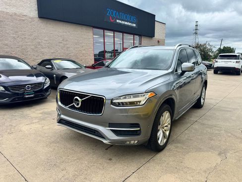 Used 2016 Volvo XC90 T6 Momentum w/ Momentum Plus Package AWD/4WD image 2