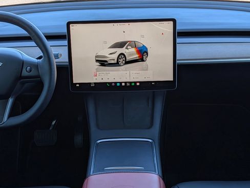 Used 2023 Tesla Model Y Long Range AWD/4WD image 14