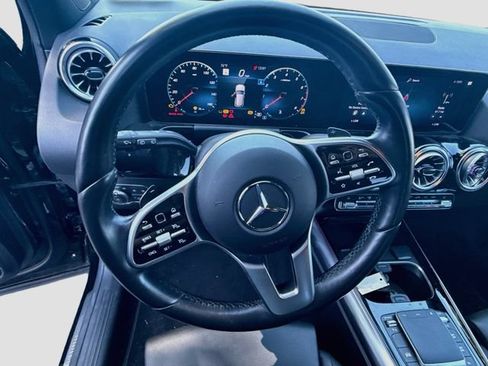 Used 2023 Mercedes-Benz GLA 250 4MATIC image 15