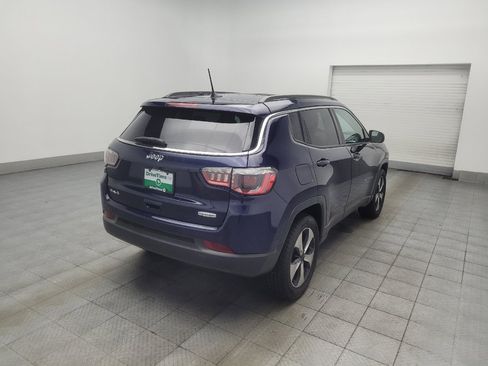 Used 2018 Jeep Compass Latitude w/ Popular Equipment Group AWD/4WD image 9
