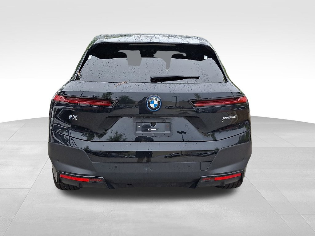 Used 2024 BMW iX xDrive50 w/ Convenience Package AWD/4WD image 5