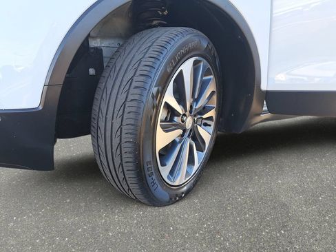 Used 2022 Buick Encore Preferred AWD/4WD image 27